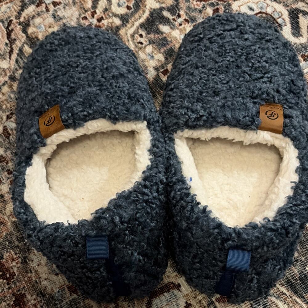 EverFoams Dark Blue Shearling Slip-On Faux Fur Lined Slippers Women’s 8.5